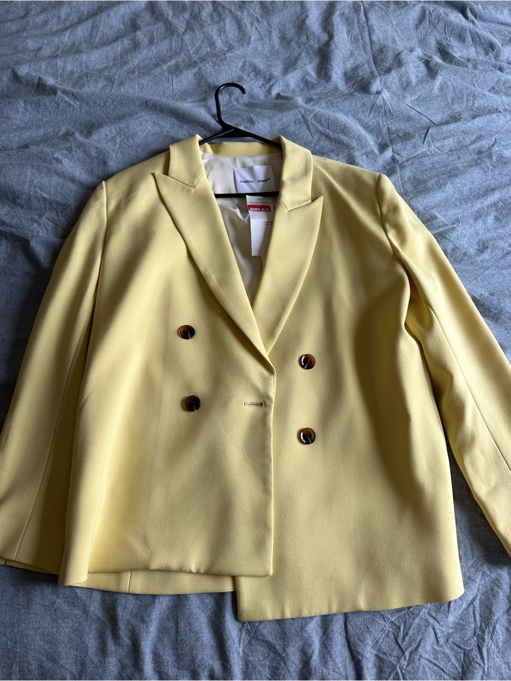 SAMSOE Double-Breasted Pale Yellow Blazer